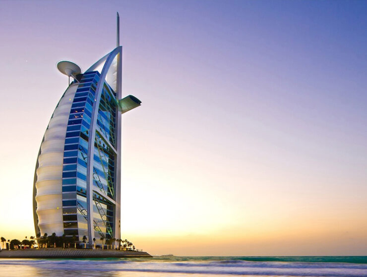 السياحة في دبي تُسجل رقمًا قياسيًا جديدًا