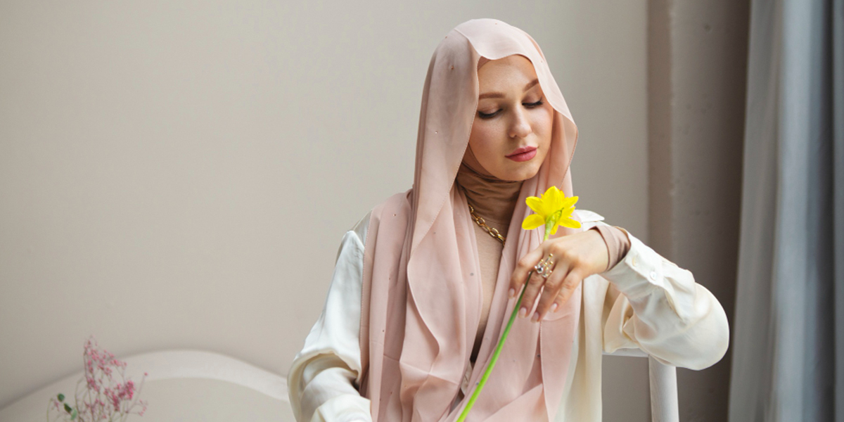 تألقي في رمضان دون مكياج: نصائح لإطلالة مشرقة