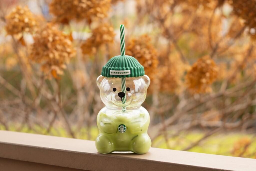 Starbucks Bearista cup collectible trend