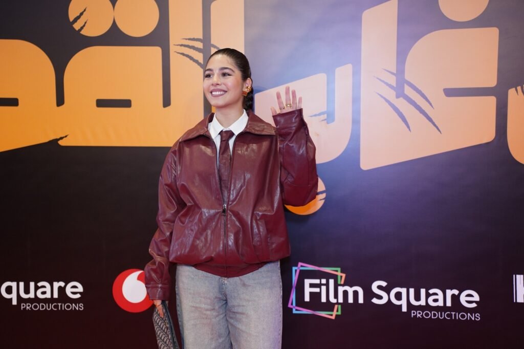 مايان السيد تدعم زملائها في العرض الخاص لـ فيلم إن غاب القط.