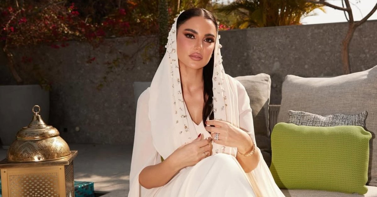 بعباءات وأزياء أنيقة.. تألقي في رمضان 2026 من وحي النجمات 