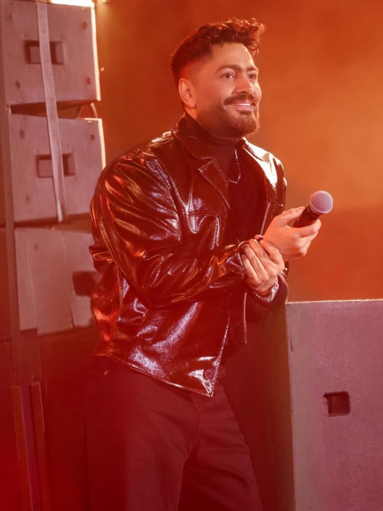 الفنان تامر حسني في إعلان حلاوة البدايات على إنستغرام