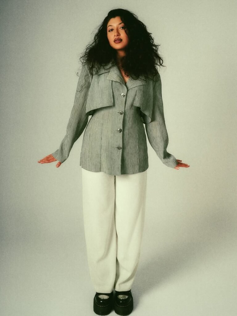 الفنانة المصرية الإيطالية للا فضة