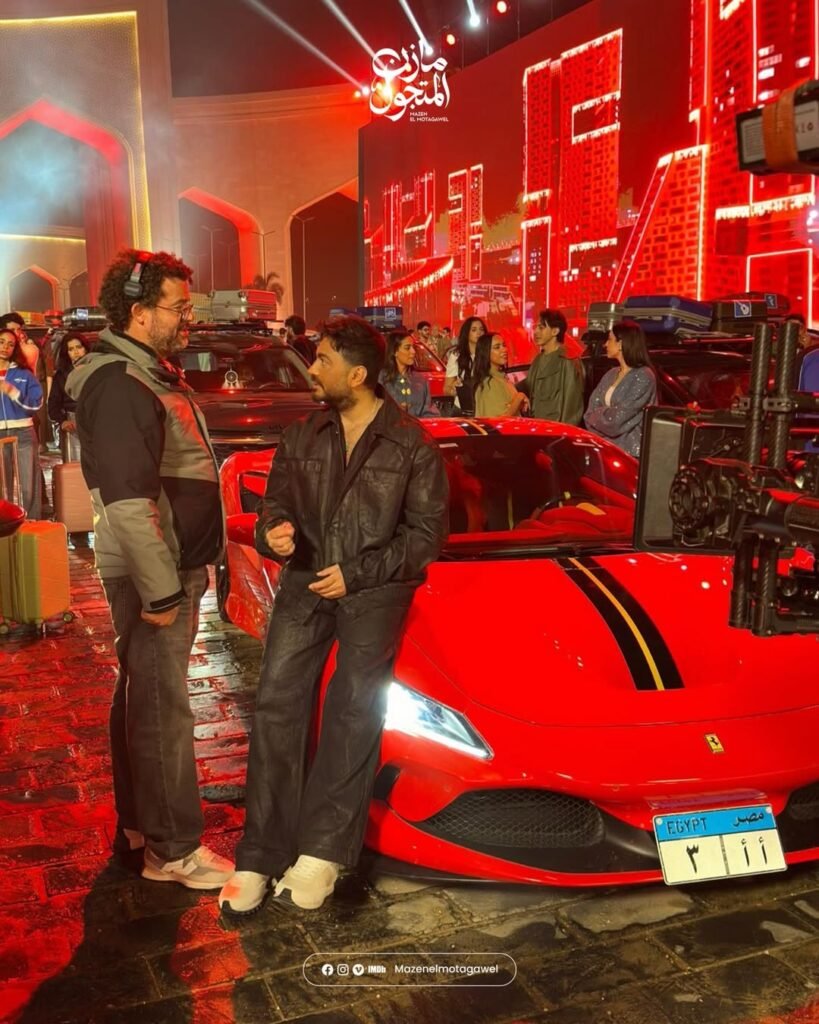 الفنان تامر حسني في كواليس إعلان حلاوة البدايات