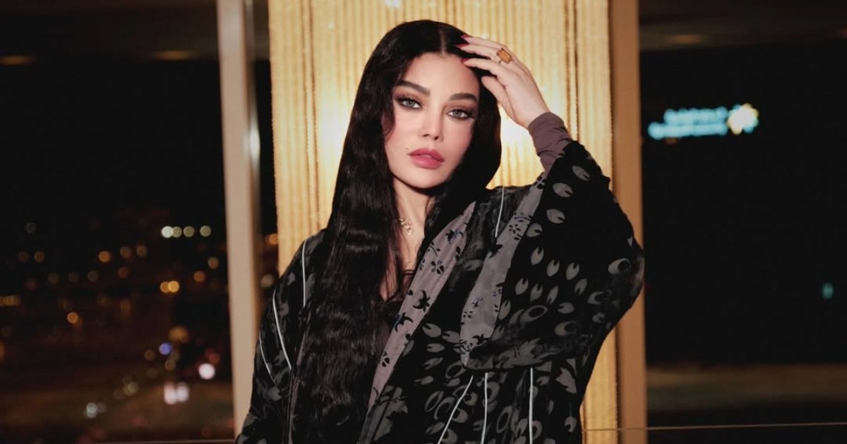 بين هيفاء وهبي وهنا الزاهد.. أجمل إطلالات النجمات بالعباءات في رمضان 2026