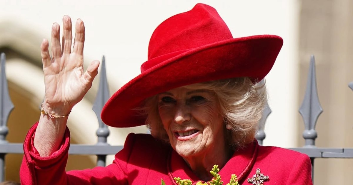 أناقة كلاسيكية.. الملكة كاميلا وكيت ميدلتون والأميرة شارلوت في الاحتفال بعيد الفصح