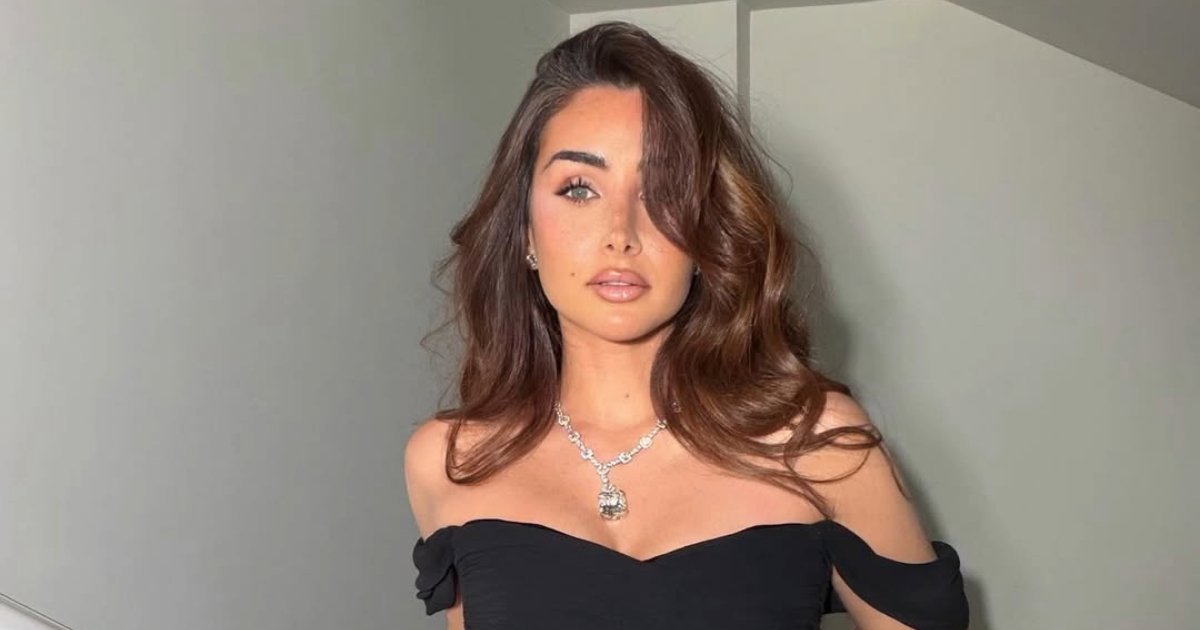 بلمسة كلاسيكية.. هنا الزاهد بإطلالة ساحرة في أول ظهور لها بكان 2026 